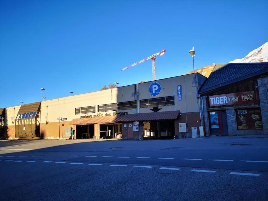 Huez Au Pied Des Pistes Avec Parking Entierement Renove 아파트 외부 사진