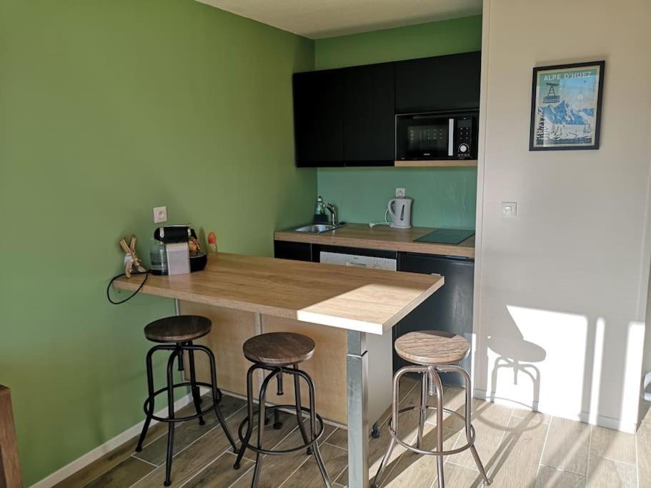 Huez Au Pied Des Pistes Avec Parking Entierement Renove 아파트 외부 사진