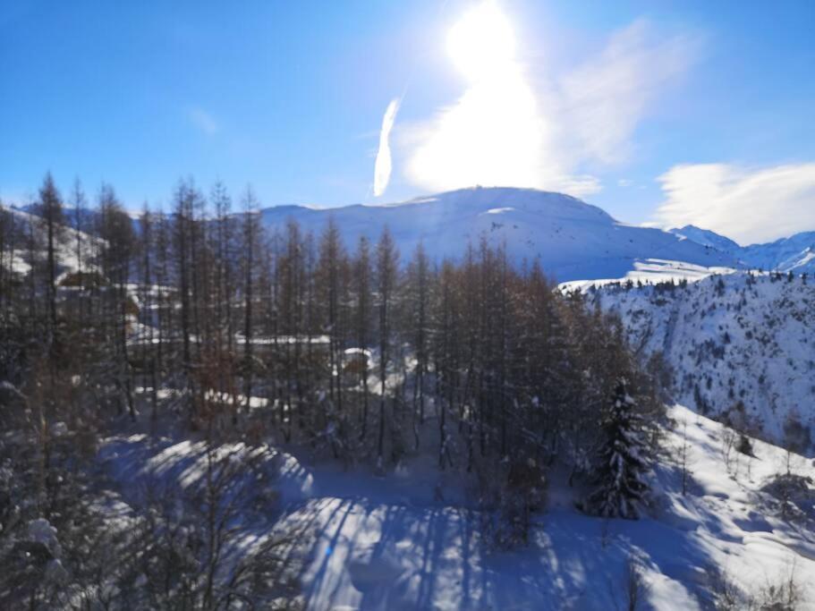Huez Au Pied Des Pistes Avec Parking Entierement Renove 아파트 외부 사진