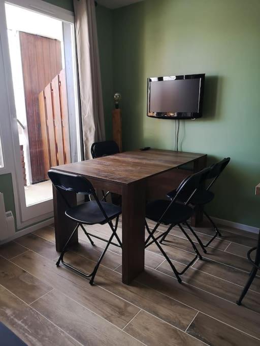 Huez Au Pied Des Pistes Avec Parking Entierement Renove 아파트 외부 사진